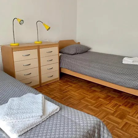 Apartma Panorama * كوباريد